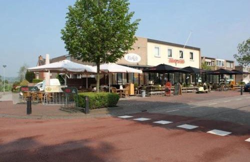Gronsveld Bed & Breakfast | B&B - Eetcafe - Riekelt