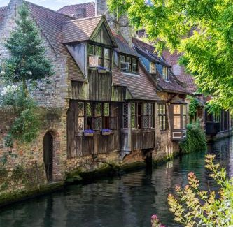 Historical Center Bruges Bed & Breakfast | B&B Exclusive Guesthouse Bonifacius
