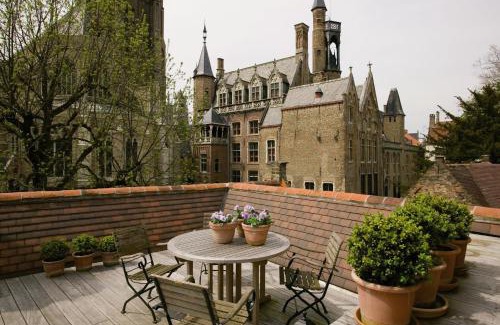 Historical Center Bruges Bed & Breakfast | B&B Exclusive Guesthouse Bonifacius