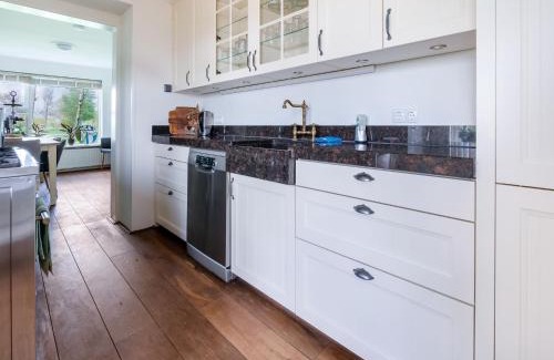 Suwald House | B&B farm Grutsk in Suwald with its harbor, cleaning included