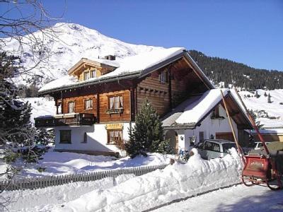 Davos-Dorf Bed & Breakfast | B&B Haus im Sand