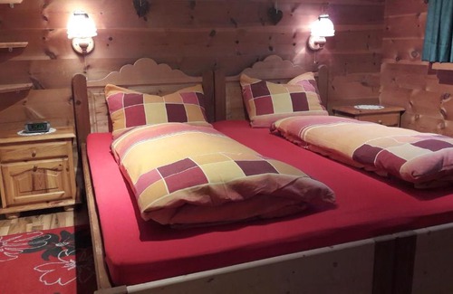 Davos-Dorf Bed & Breakfast | B&B Haus im Sand