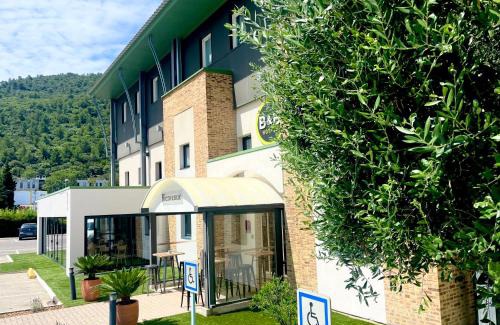 Gemenos Hotel | B&B HOTEL Aubagne Gémenos