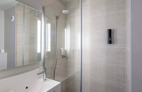 Le Haillan Hotel | B&B HOTEL BORDEAUX Le Haillan (4653)