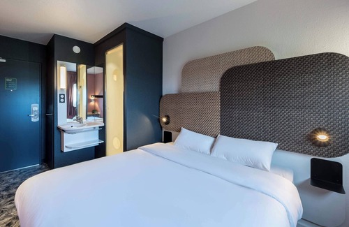 Calais Frethun Hotel | B&B HOTEL Calais Terminal Cité de l'Europe 3 étoiles