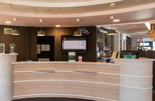 Calais Frethun Hotel | B&B HOTEL Calais Terminal Cité Europe 3 étoiles