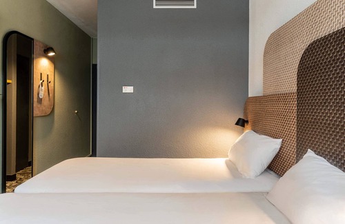 Chartres Hotel | B&B HOTEL Chartres Centre Cathédrale