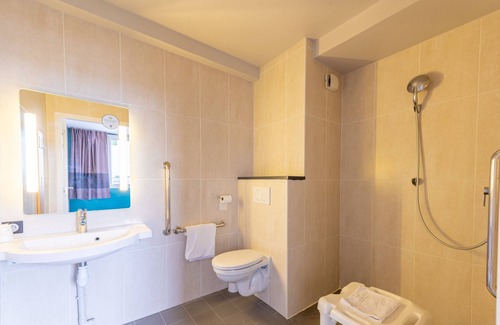 Lieusaint Hotel | B&B HOTEL Lieusaint Carré Sénart