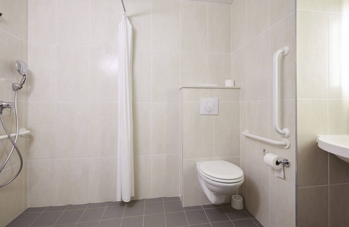 La Demi - Lune Hotel | B&B HOTEL Lyon Ouest Tassin