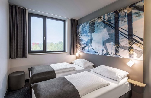 Alt-Moosach Hotel | B&B Hotel München-Olympiapark