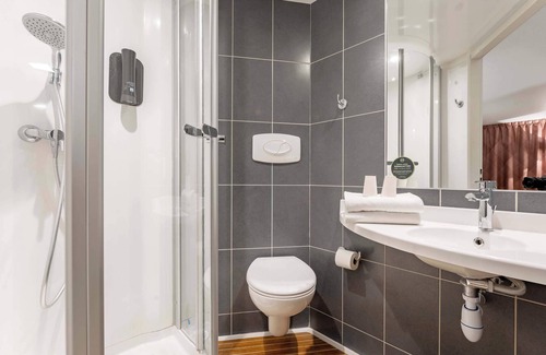 Louvroil Hotel | B&B HOTEL Maubeuge Louvroil