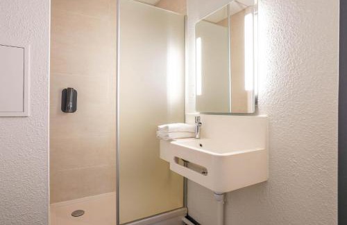 Chatillon Hotel | B&B HOTEL Paris Porte de Châtillon