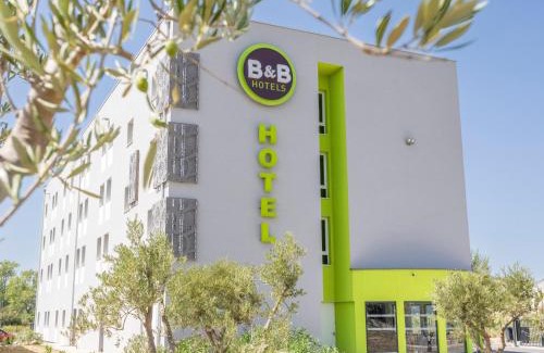 Saint-Martin-de-Crau Hotel | B&B HOTEL Saint-Martin-de-Crau Alpilles Camargue