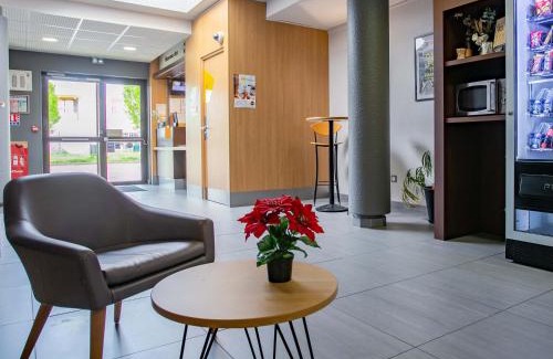 Vendenheim Hotel | B&B HOTEL Strasbourg Nord Artisans