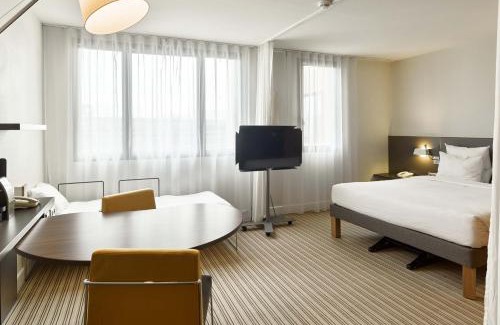 Velizy-Villacoublay Hotel | B&B HOTEL Vélizy Est