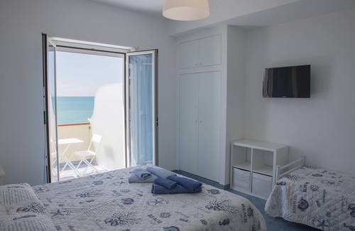Capo d'Orlando Bed & Breakfast | B&B Il Capitano