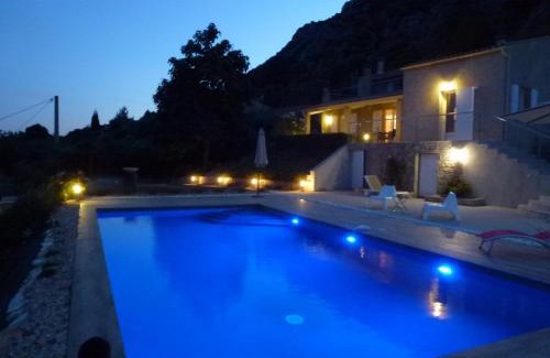 Volx Bed & Breakfast | B&B L'ESCALADE en Lubéron