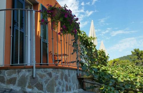 Pignone Bed & Breakfast | B&B La Costa