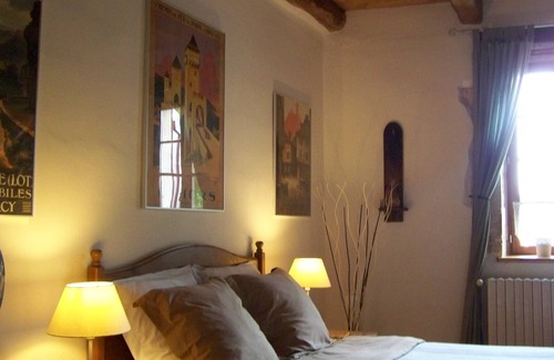 Arcambal Hotel | B&B "Les3cochons d'Olt"