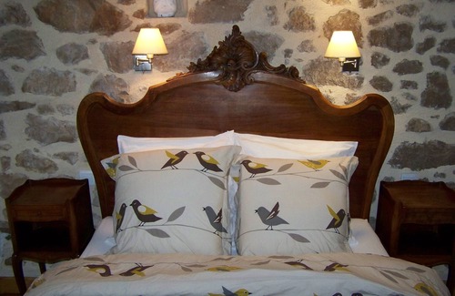 Arcambal Hotel | B&B "Les3cochons d'Olt"