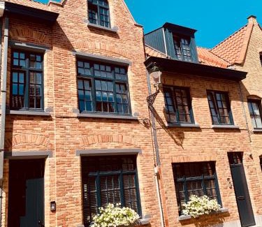 Historical Center Bruges Bed & Breakfast | B&B Marie-J of Bruges
