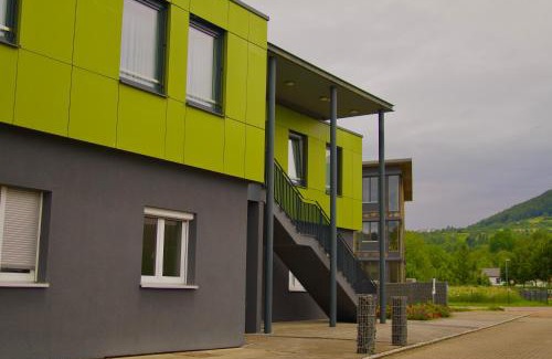 Dettingen an der Erms Bed & Breakfast | B&B Outlet Hotel - Metzingen - Kostenlose Parkplätze - Self Check-In