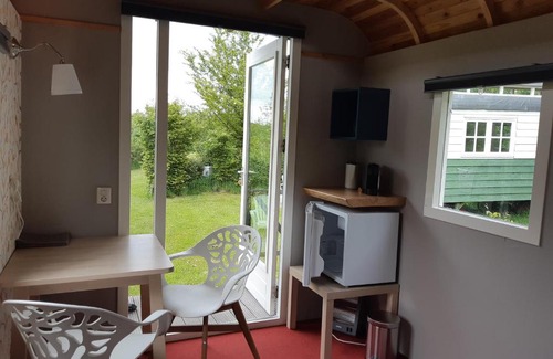 Winterswijk - Meddo Bed & Breakfast | B&B Pipowagen "het Wellnesst" op Wellness Camping en B&B Stoltenborg