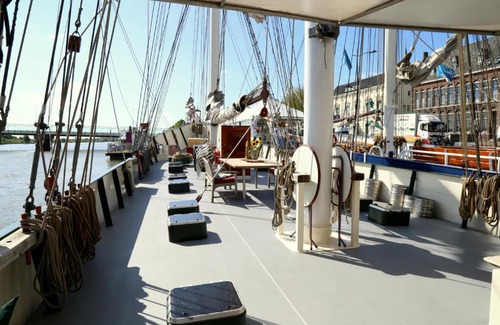 Municipality of Kampen Bed & Breakfast | B&B Sailing Ship Summertime