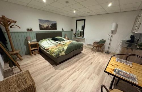 Molkwerum Bed & Breakfast | B&B Stations Koffiehuis