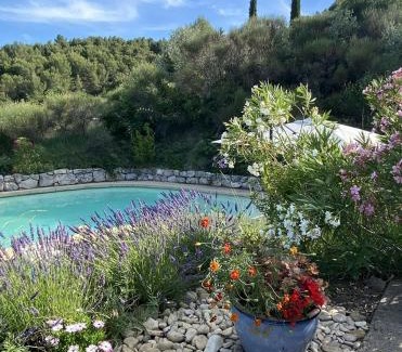 Vinsobres Bed & Breakfast | B&B suite - 47 m2 - pool, terraces, view