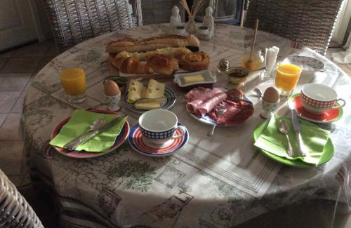 Pierrevert Bed & Breakfast | B&B Villa Viva Vitale