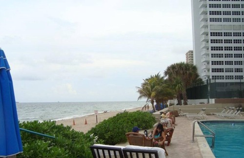 Galt Mile Condo | B.E.A.C.H... Best Escape Anyone Can Have..... EVERYTHING SUPPLIED 4 U