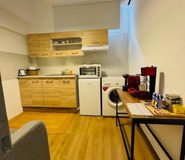 Zavlani Apartment | B&G in the center of Patras