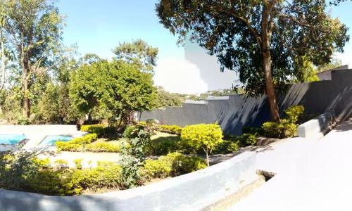 Blantyre Bed & Breakfast | B & J SUITES