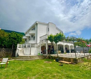 Prijevor House | B&M Holiday Rooms