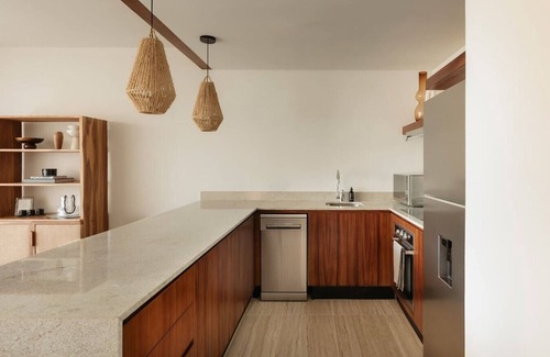 Playa Paraiso Apartment | B`olay Tropical Beach Club Access