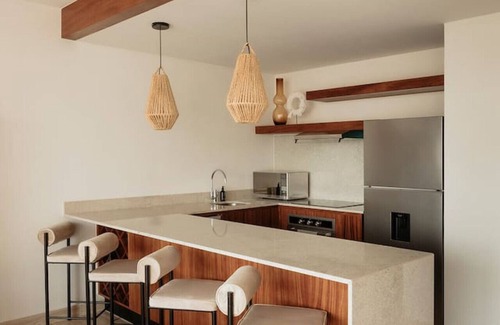 Playa Paraiso Apartment | B`olay Tropical Beach Club Access