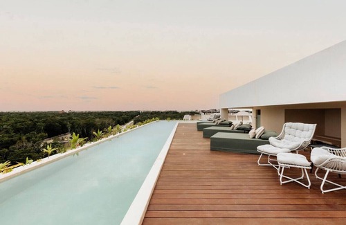 Playa Paraiso Apartment | B`olay Tropical Beach Club Access