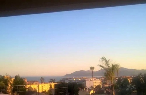 Cannes La Bocca Apartment | B002 - Superbe appartement avec Vue Mer et Piscine