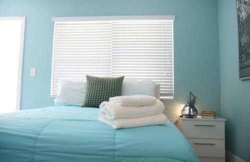 Edgewater Apartment | B03 Location! Studio close 2 Beach & Design District