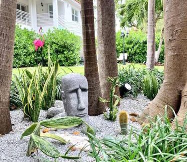 Edgewater Apartment | B04 7 minutes from the beach Midtown Miami
