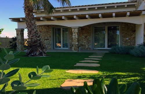 Porto Pino Villa | B1 Villa in Residence with Pool
