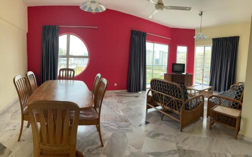 Baharu Apartment | B10-01 De Pd Marina Resort