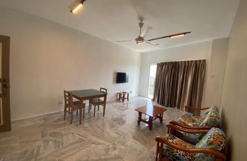 Baharu Apartment | B13-11marina view villas