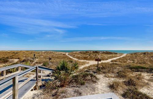 Amelia City Apartment | B147 Amelia Surf and Racquet