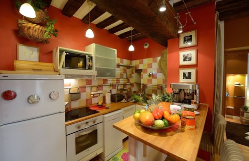 3rd Arrondissement Apartment | B1DD Browning
