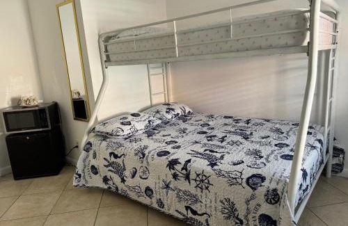 Little Havana House | B2 Best Value on Private Bedroom with Private Bathroom in Little Havana, Miami