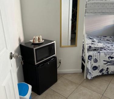 Little Havana House | B2 Best Value on Private Bedroom with Private Bathroom in Little Havana, Miami