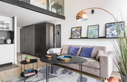 15th Arrondissement Apartment | B2 Loft Duplex 175Blo-Paris Convention