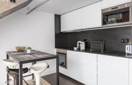 15th Arrondissement Apartment | B2 Loft Duplex 175Blo-Paris Convention
